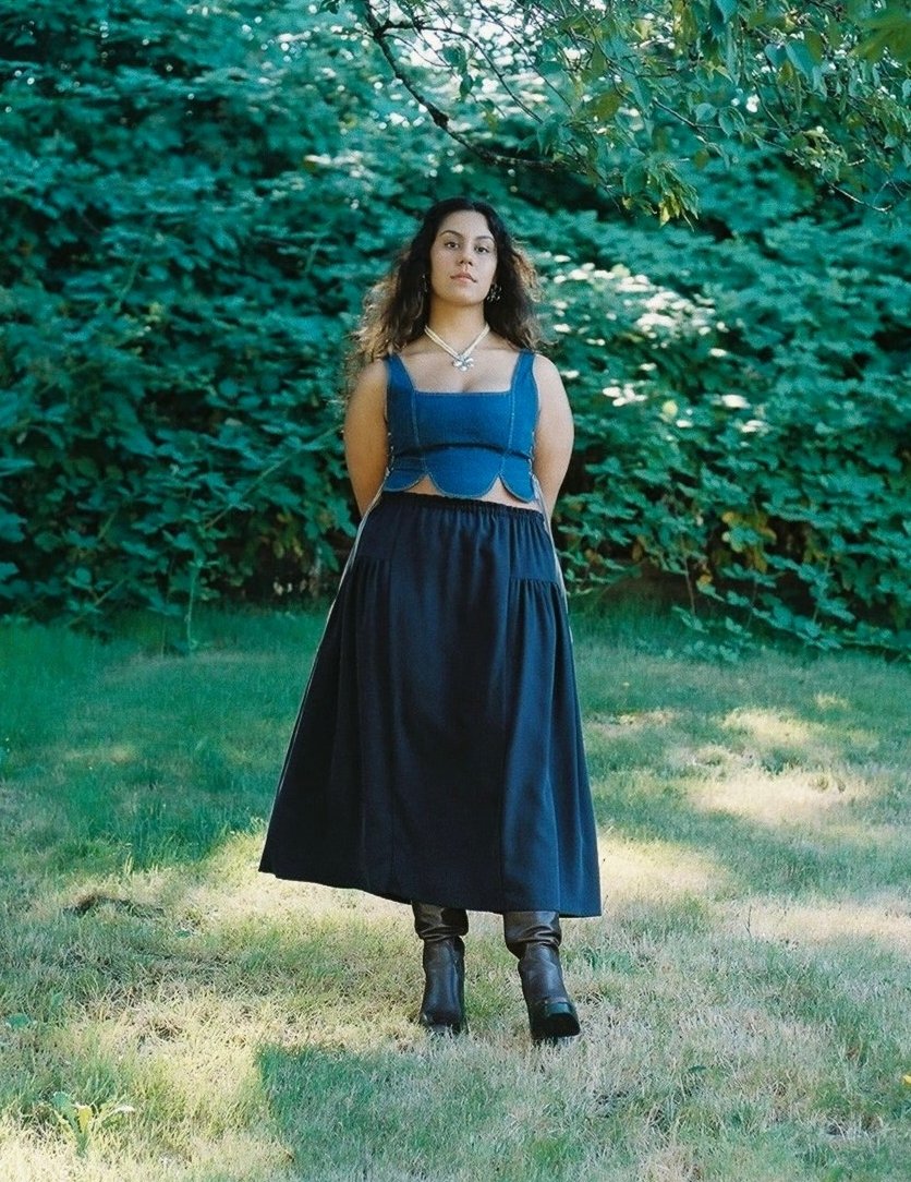 Calyx Skirt in Midnight- M