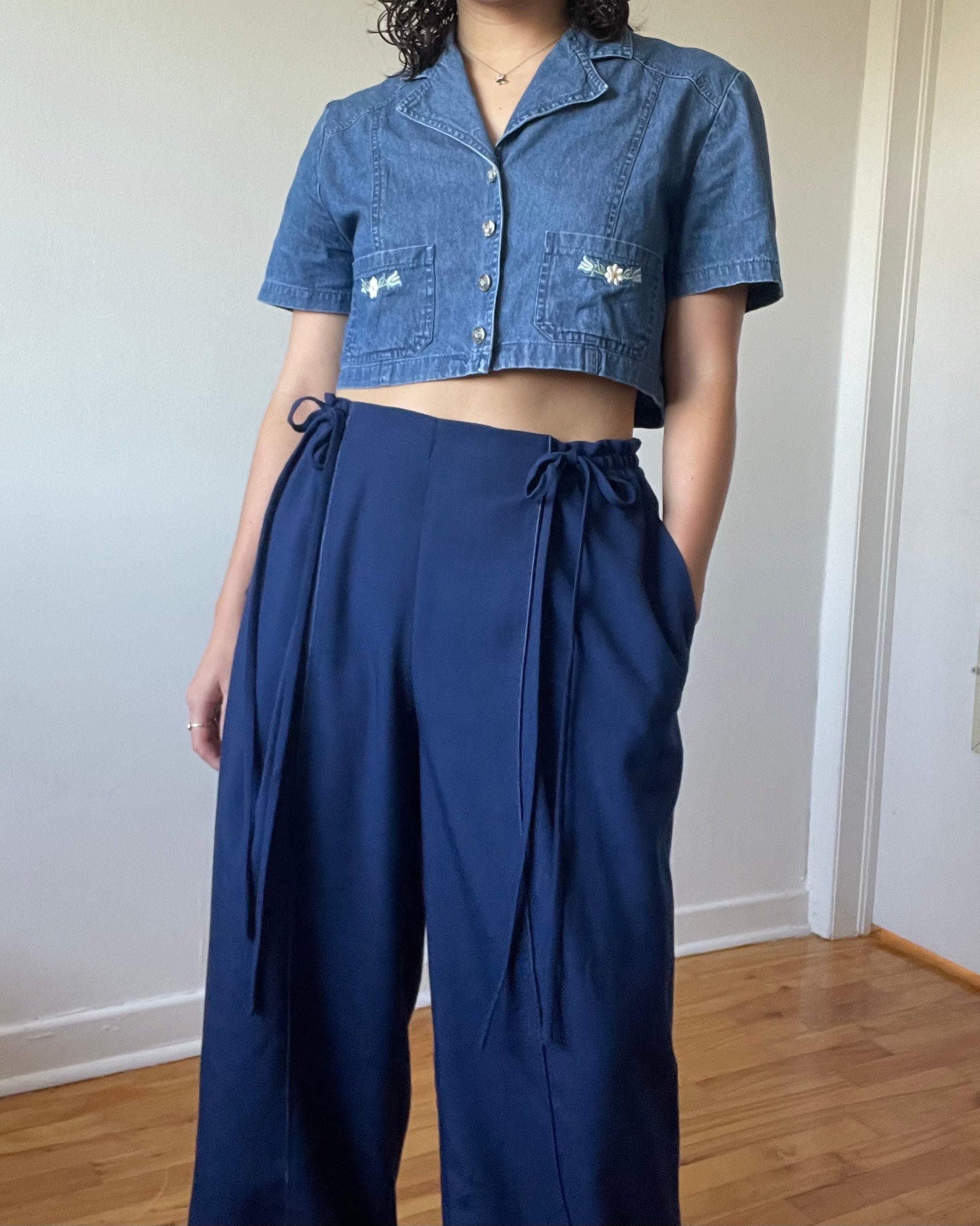 Nico Pant in Navy