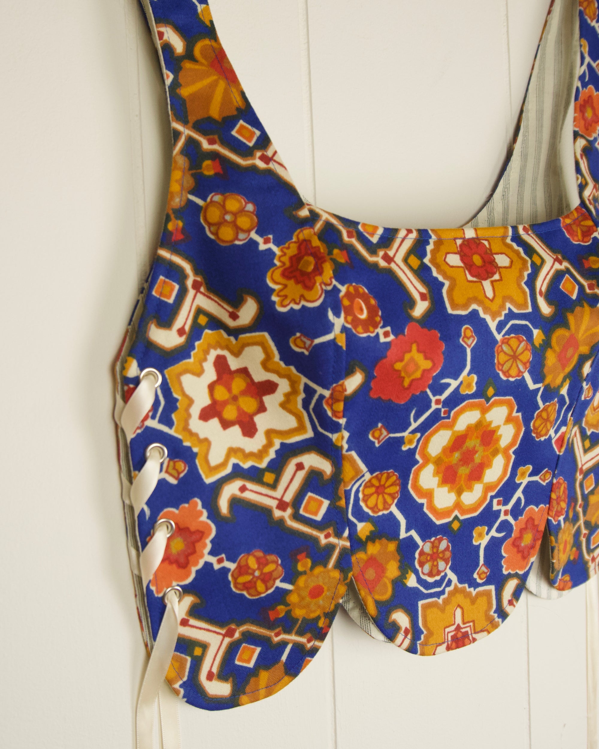 Tulip Top in Floral Circuit